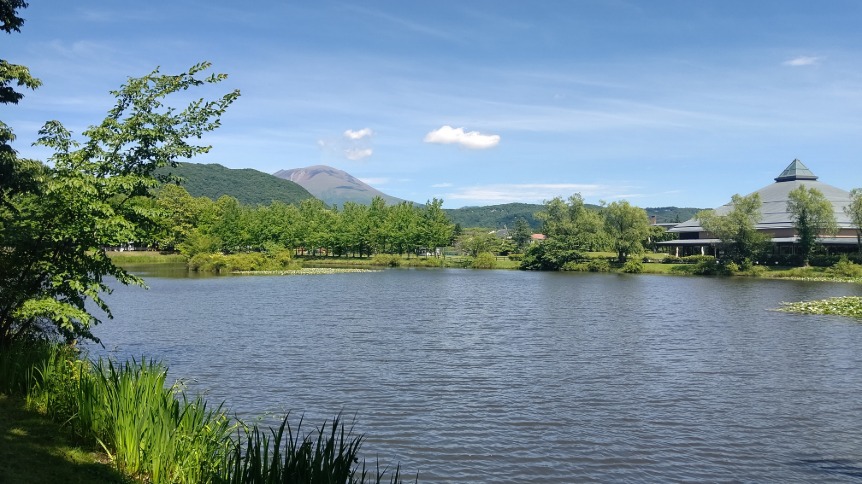 軽井沢町から見える浅間山