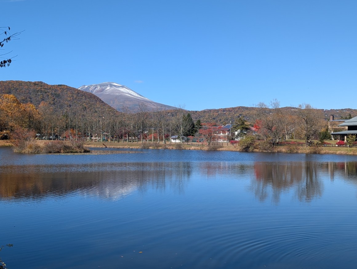 軽井沢町から見える浅間山